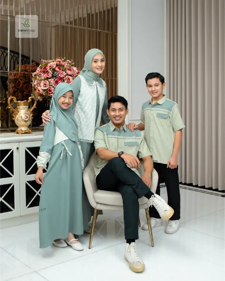 Warna Puspa Sukama Granite Green